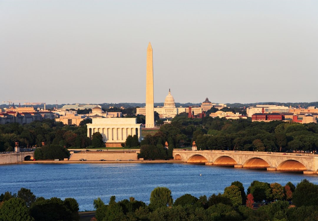 Washington enfrenta noches frescas y lluvias dispersas
